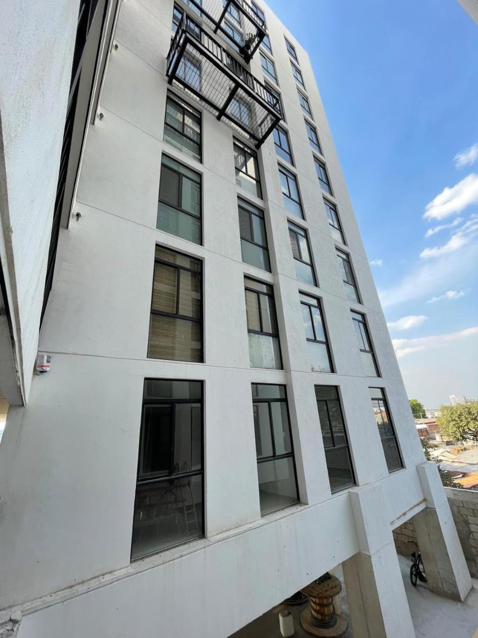 Apartamento Depa Familiar Centrico Gdl Con Estacionamiento Guadalajara Exterior foto